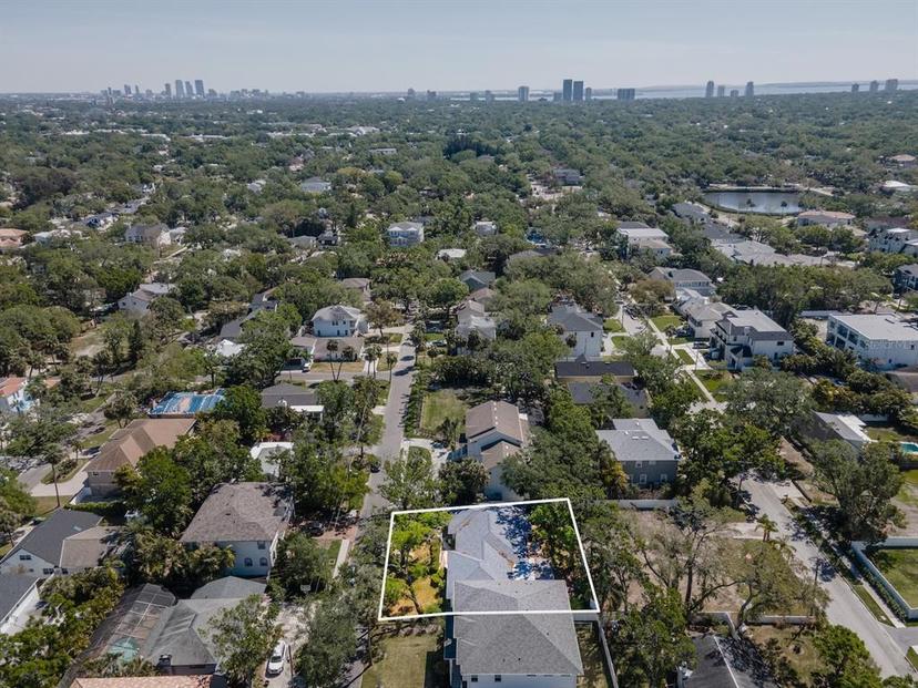Picture of 4910 W Juno Street, Tampa FL 33629