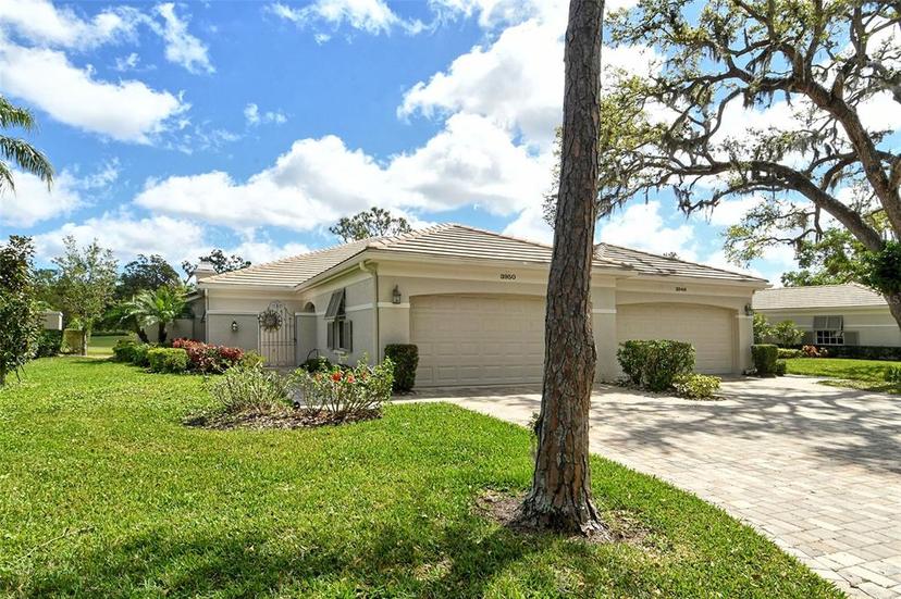 Picture of 3950 Oakley Greene Unit 36, Sarasota FL 34235