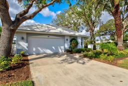 Picture of 667 Crossfield Circle Unit 1, Venice, FL 34293