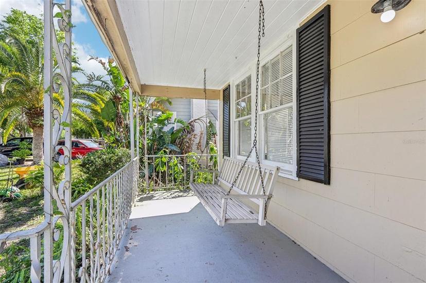 Picture of 933 E Shadowlawn Avenue, Tampa FL 33603