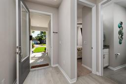 Picture of 4900 20Th Street N, St Petersburg, FL 33714