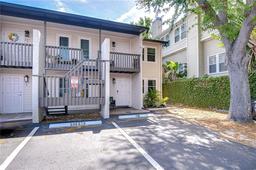 Picture of 527 S Lincoln Avenue Unit A108, Tampa, FL 33609
