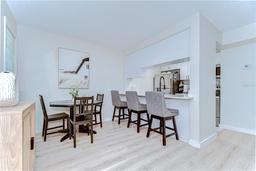 Picture of 527 S Lincoln Avenue Unit A108, Tampa, FL 33609