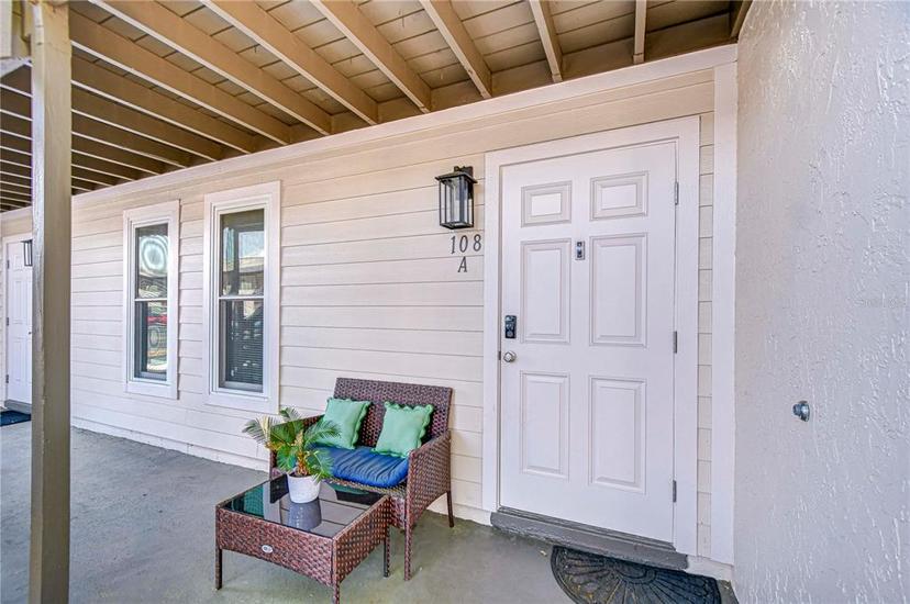 Picture of 527 S Lincoln Avenue Unit A108, Tampa FL 33609