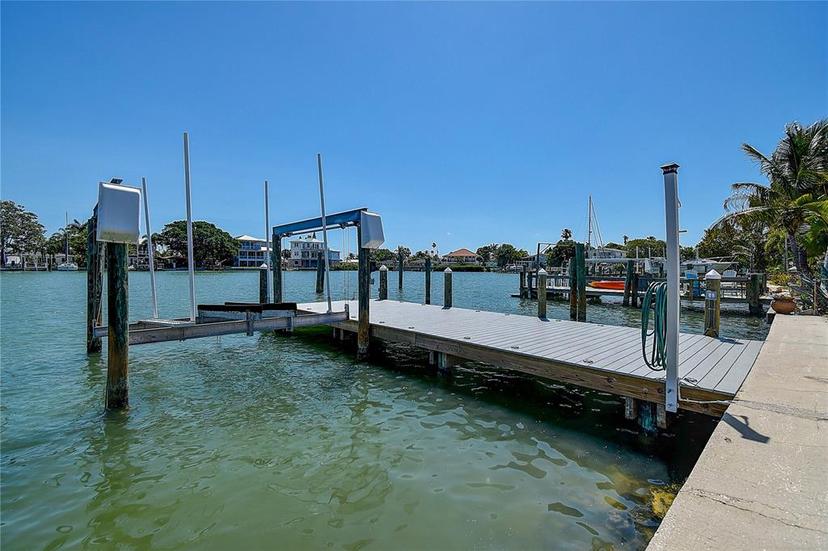 Picture of 14043 E Parsley Drive, Madeira Beach FL 33708