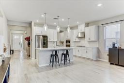 Picture of 33886 Landsman Loop, Wesley Chapel, FL 33543
