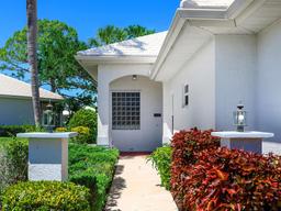 Picture of 643 Crossfield Circle Unit 13, Venice, FL 34293