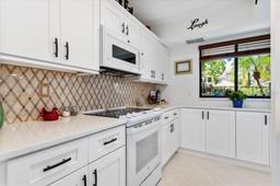 Picture of 1708 Glenhouse Drive Unit 313, Sarasota, FL 34231