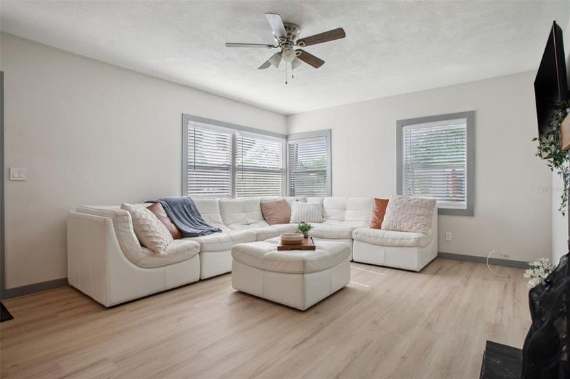 Picture of 2125 Acorn Place S, St Petersburg FL 33712