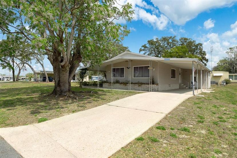 Picture of 7440 First Circle Drive, Brooksville FL 34613