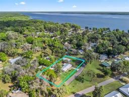 Picture of 2376 Cr 444, Lake Panasoffkee, FL 33538