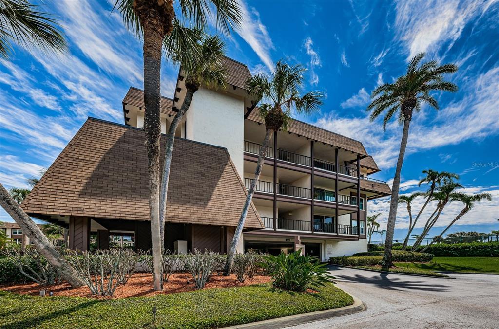 Picture of 3021 Countryside Blvd # 24A, Clearwater, FL 33761