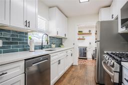 Picture of 516 E Edgewood Drive, Lakeland, FL 33803