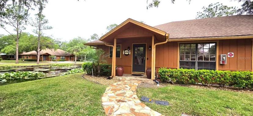 Picture of 472 Blue Heron Circle, River Ranch FL 33867