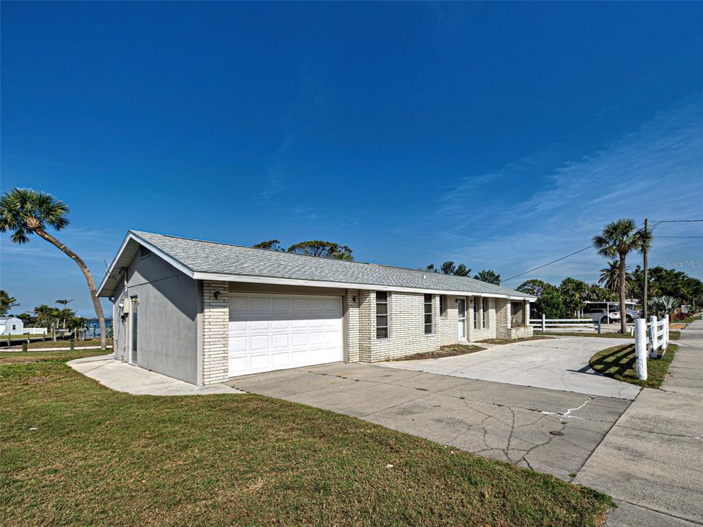 Picture of 408 S Mccall Road, Englewood, FL 34223