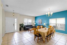 Picture of 814 Bloomingdale Drive, Davenport, FL 33897