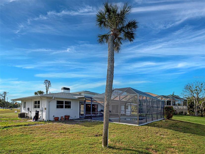 Picture of 202 South Drive, Englewood FL 34223