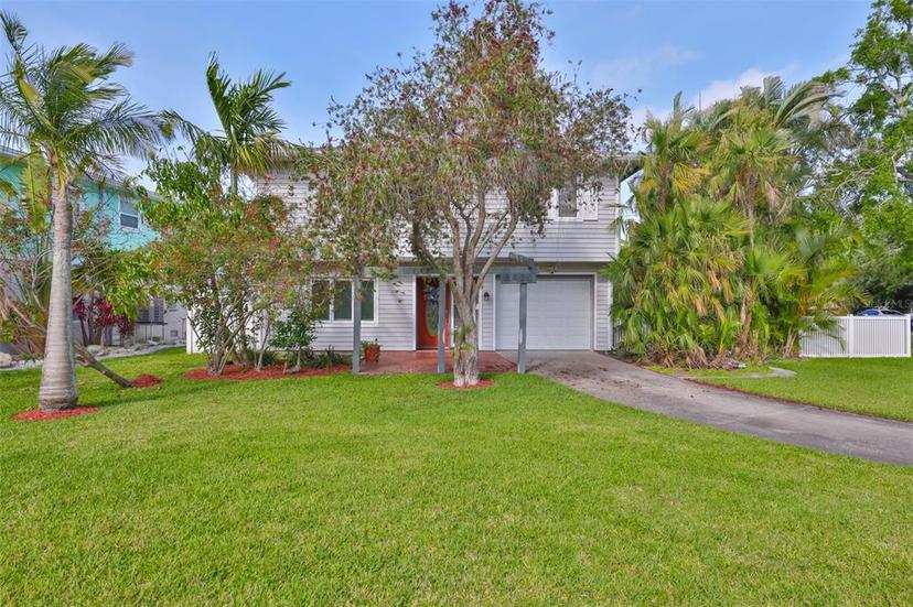 Picture of 8420 Orient Way Ne, St Petersburg FL 33702