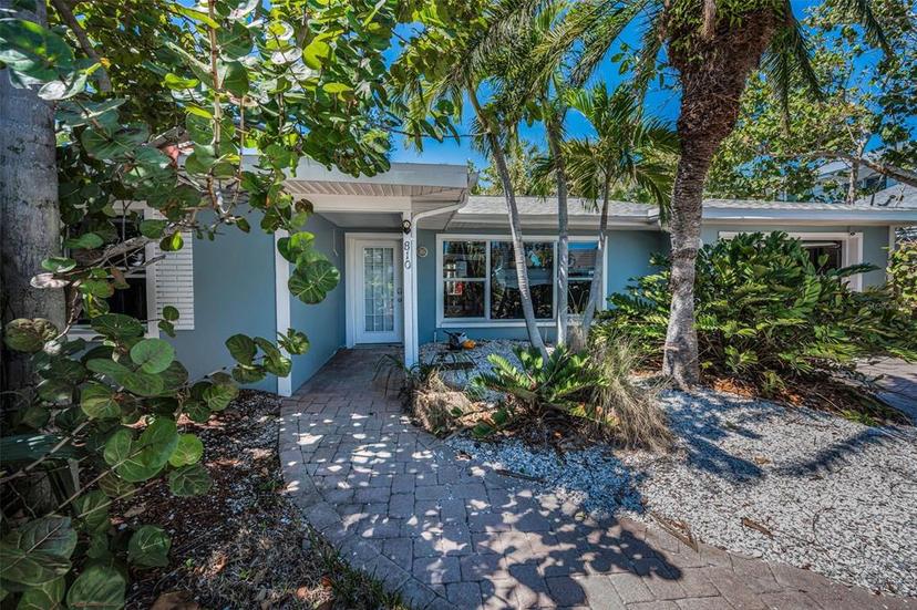 Picture of 810 Lantana Avenue, Clearwater Beach FL 33767