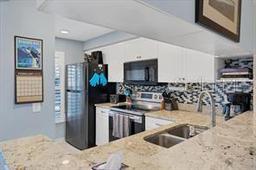Picture of 934 Wexford Boulevard Unit 934, Venice, FL 34293