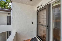 Picture of 5042 Marsh Field Road Unit 16, Sarasota, FL 34235