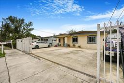 Picture of 810 NW 112Th Street, Miami, FL 33168