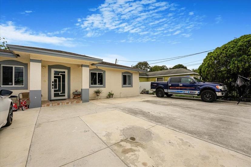 Picture of 810 NW 112Th Street, Miami FL 33168
