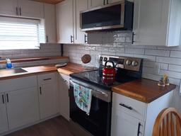 Picture of 818 Bogie Street, Venice, FL 34285