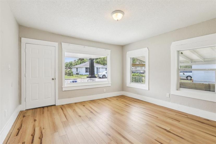 Picture of 2920 E 20Th Avenue, Tampa FL 33605