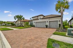 Picture of 8725 Sorano Villa Drive, Tampa, FL 33647