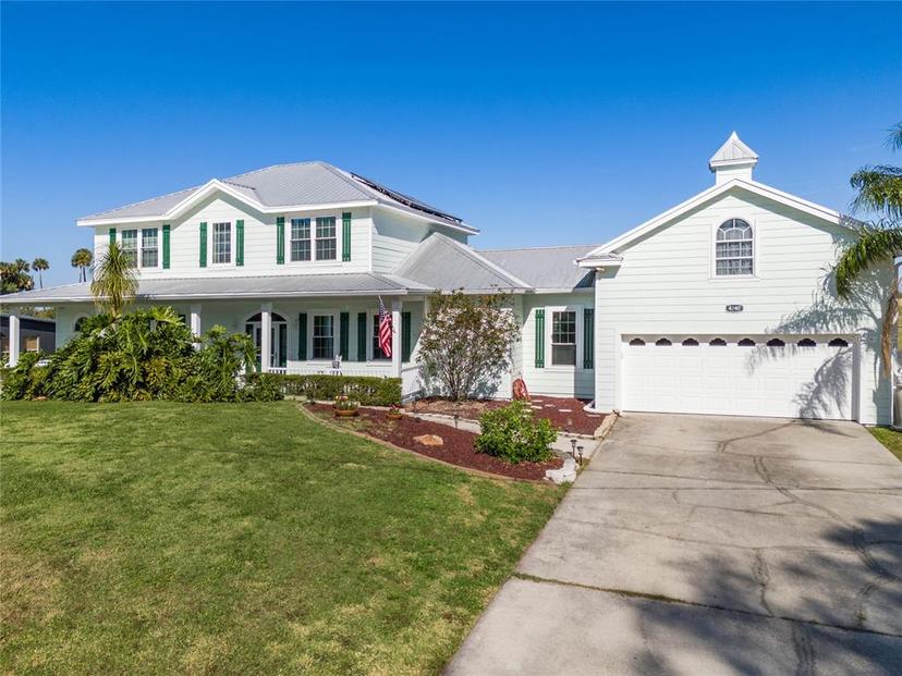 Picture of 4240 Lake Harney Circle, Geneva FL 32732