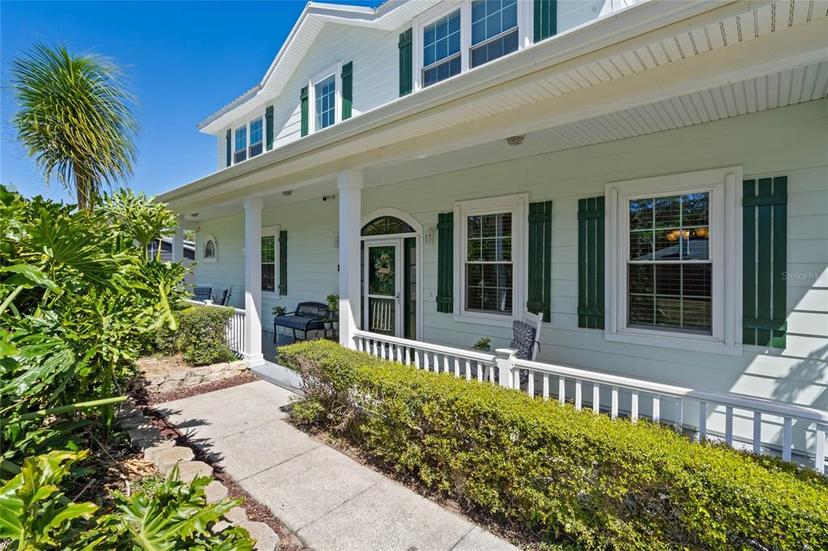 Picture of 4240 Lake Harney Circle, Geneva FL 32732