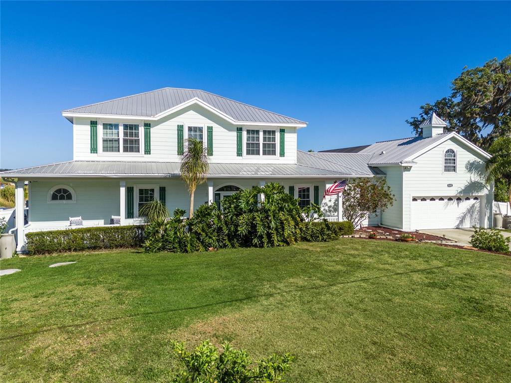 Picture of 4240 Lake Harney Circle, Geneva, FL 32732