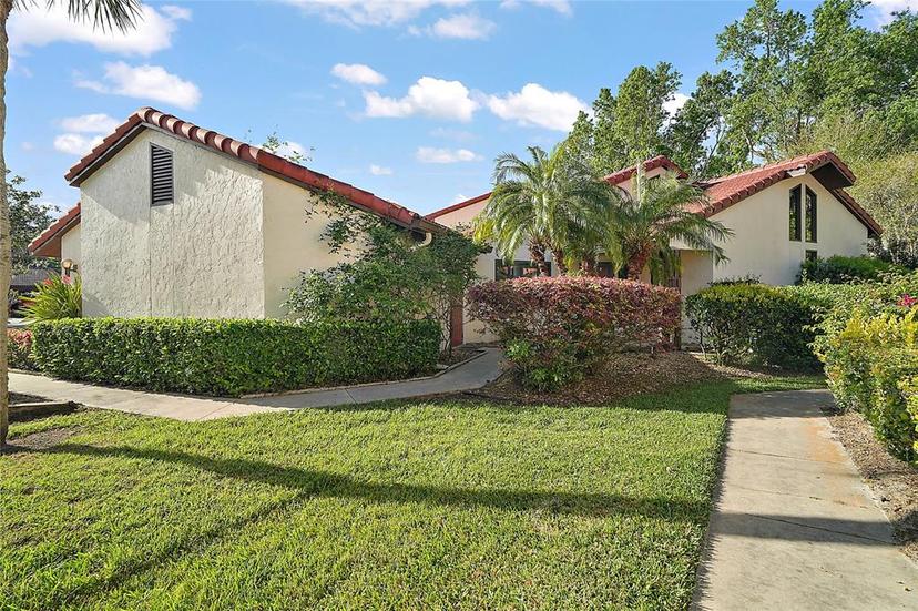 Picture of 104 Clusterwood Drive, Yalaha FL 34797