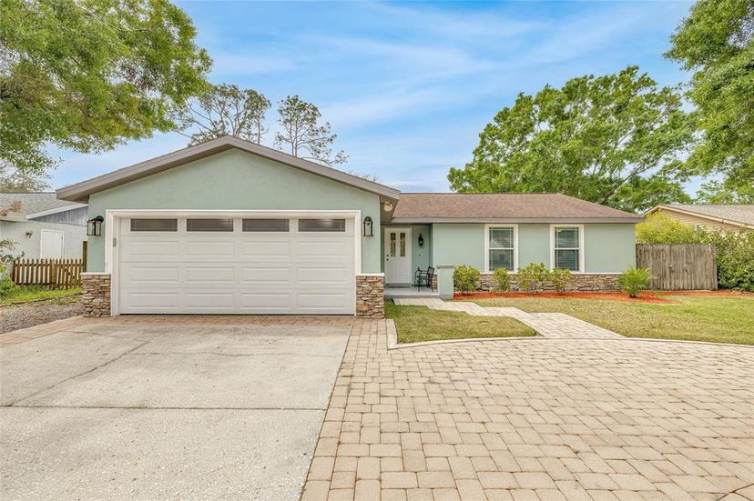 Picture of 5317 Black Pine Drive, Tampa FL 33624