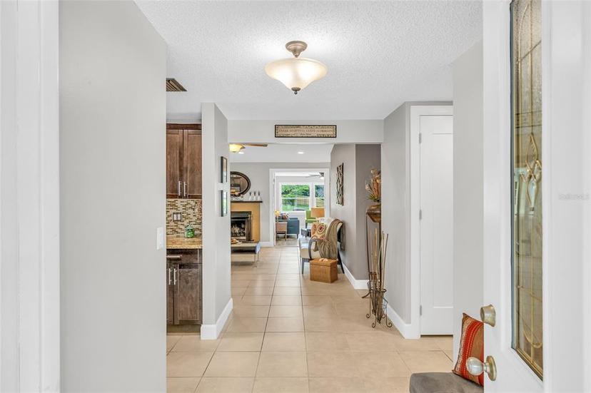 Picture of 5317 Black Pine Drive, Tampa FL 33624