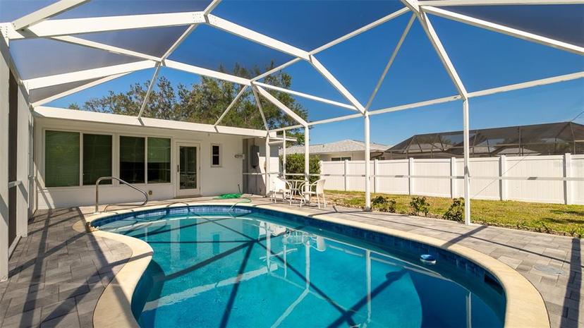 Picture of 923 Dawn Street, Venice FL 34285