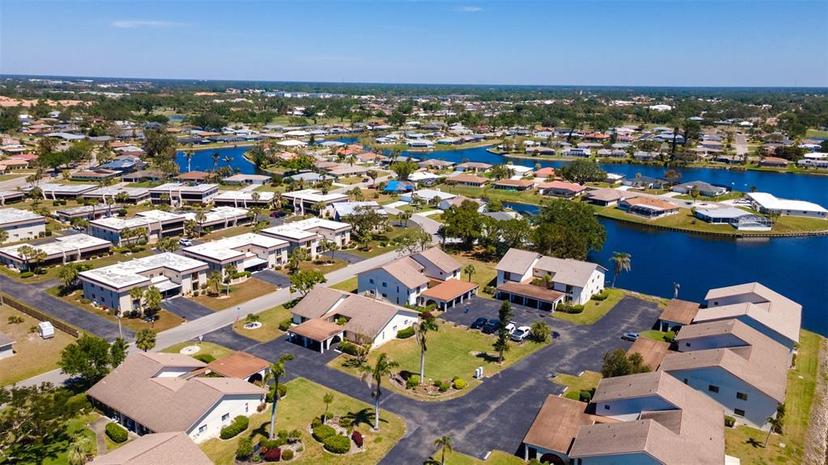 Picture of 1770 Lake Place Unit 1770D, Venice FL 34293