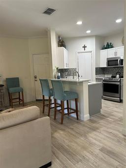 Picture of 2220 Chianti Place Unit 8-0817, Palm Harbor, FL 34683