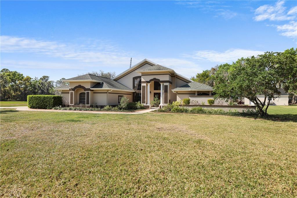 Picture of 8403 Southwood Pines Street, Lithia, FL 33547