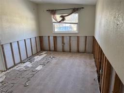 Picture of 9015 Bay Street Ne, St Petersburg, FL 33702