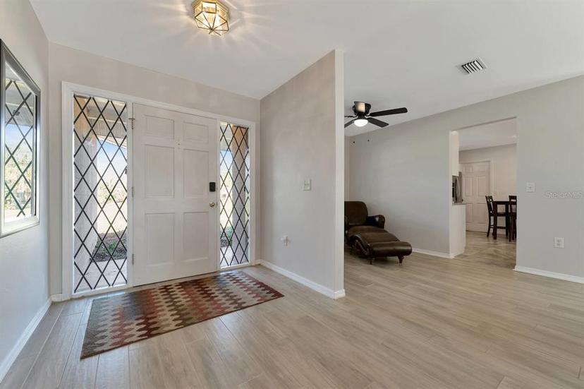 Picture of 2916 Woodcrest Drive, Sarasota FL 34239