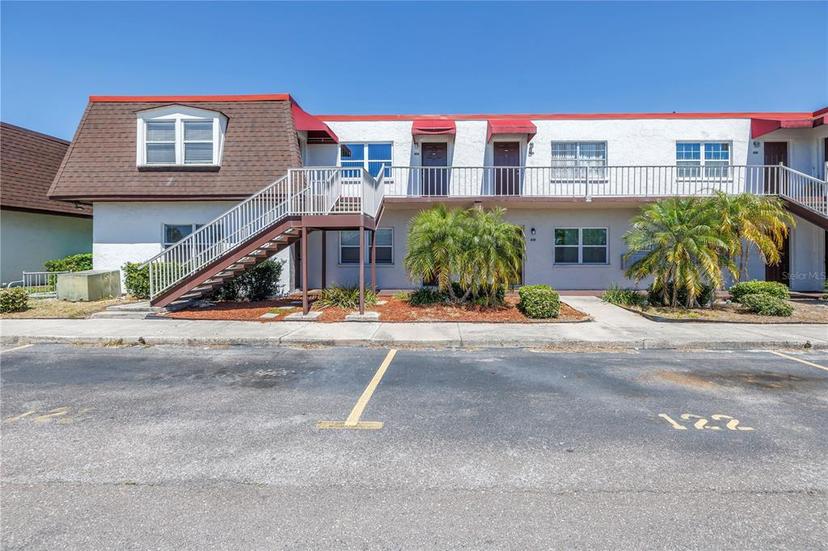Picture of 9105 W Hillsborough Avenue Unit I102, Tampa FL 33615