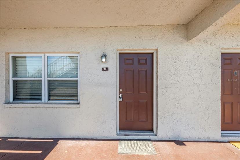 Picture of 9105 W Hillsborough Avenue Unit I102, Tampa FL 33615
