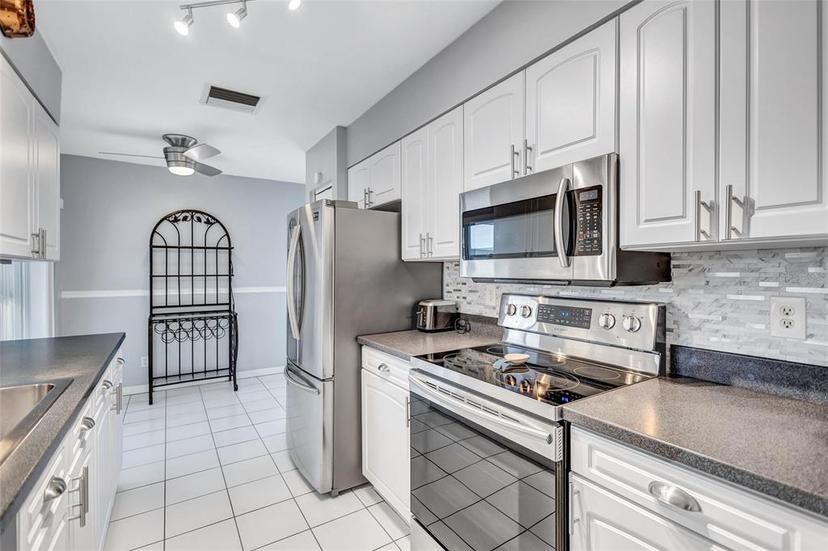 Picture of 1496 Queen Anne Drive, Palm Harbor FL 34684