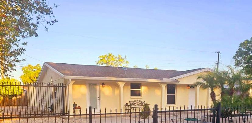 Picture of 8407 River Oaks Drive, Tampa FL 33615