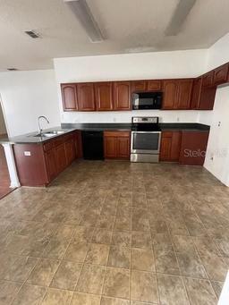 Picture of 322 Ashburton Way, Kissimmee, FL 34758