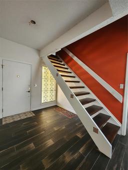 Picture of 4942 Samoa Circle Unit 5, Orlando, FL 32808