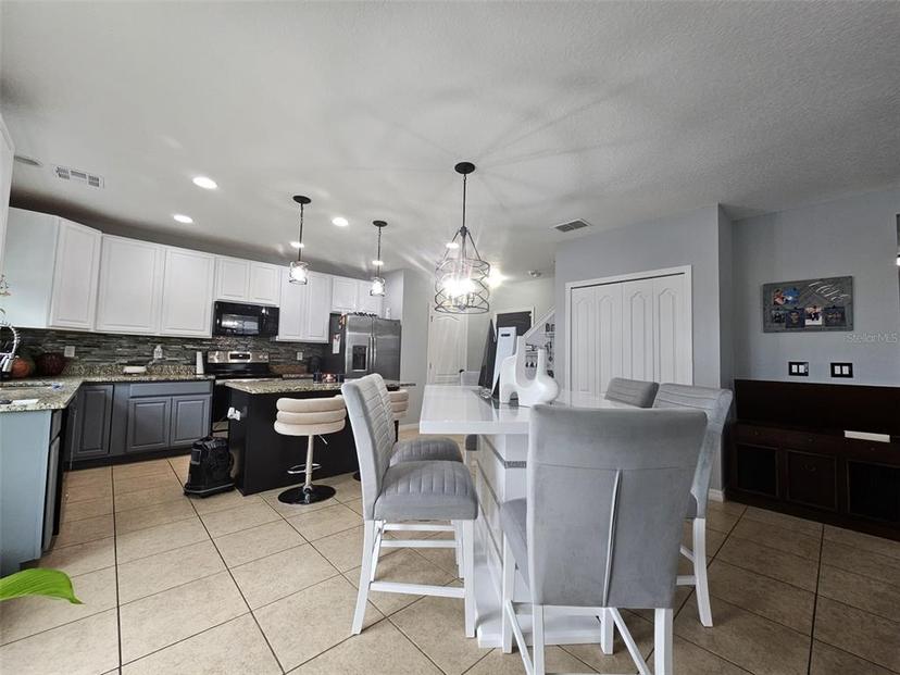 Picture of 2015 Barstow Ln, Dundee FL 33838