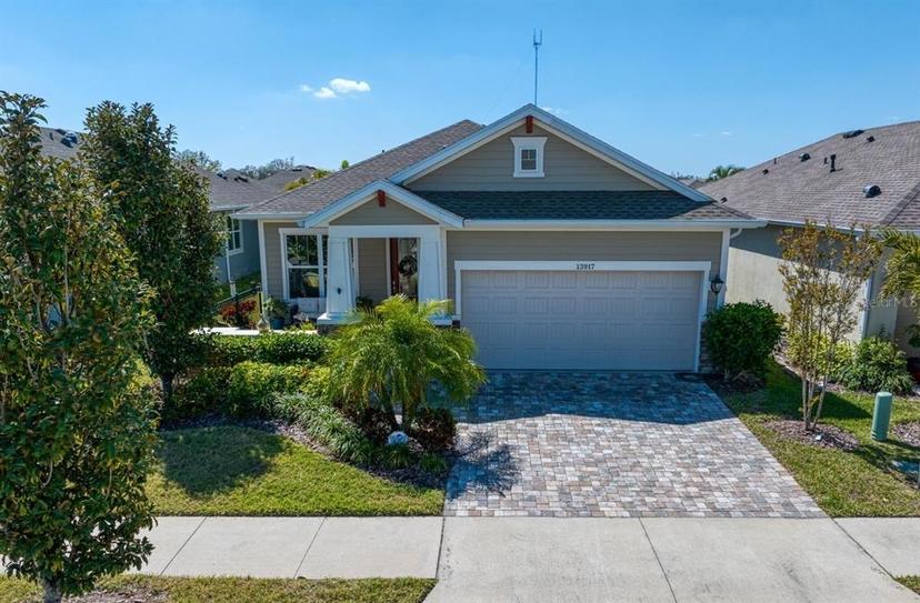 Picture of 13917 Kingfisher Glen Drive, Lithia FL 33547